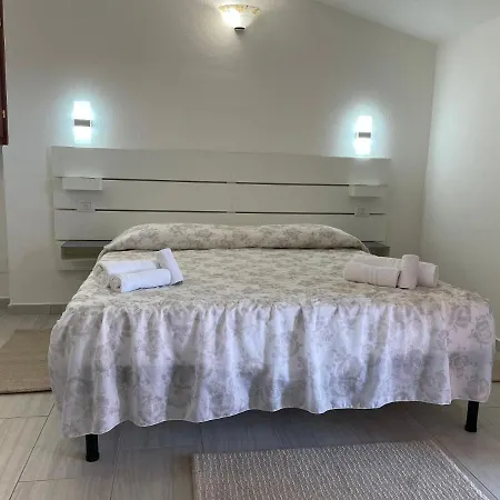 Da Tizy Pensión San Teodoro (Sardinia)